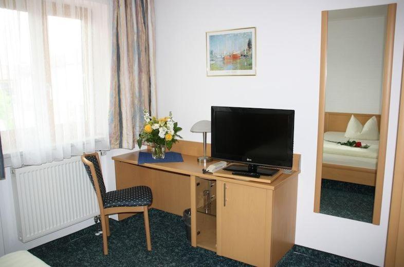 Hotel Jagermo Grasbrunn Extérieur photo