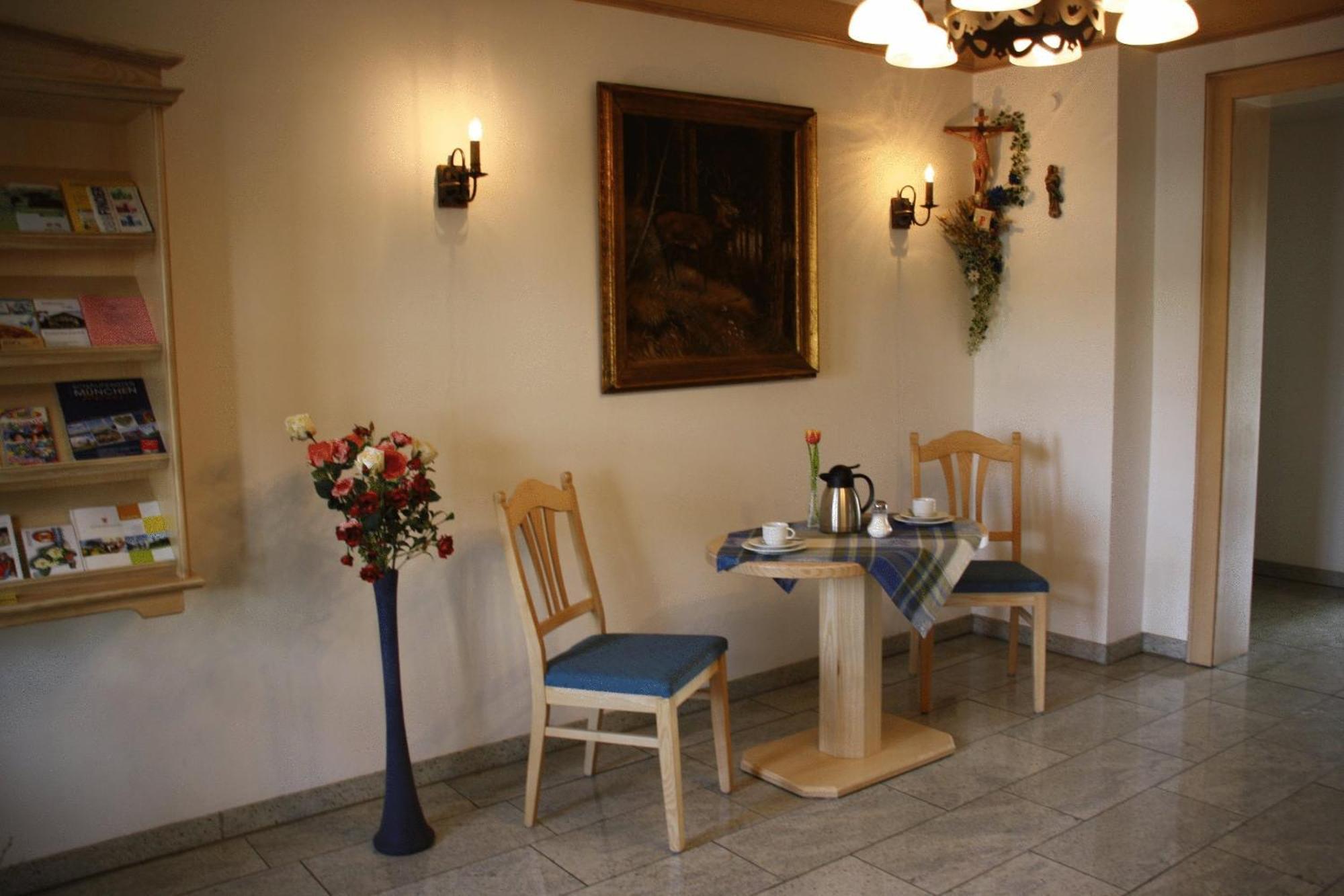Hotel Jagermo Grasbrunn Extérieur photo
